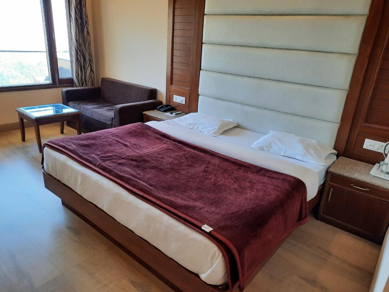 Basera Hotel Mussoorie Exterior foto